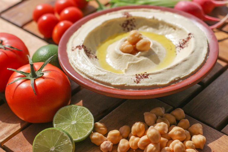 Hummus de năut. Sursa foto Pixabay/luckyhand2010
