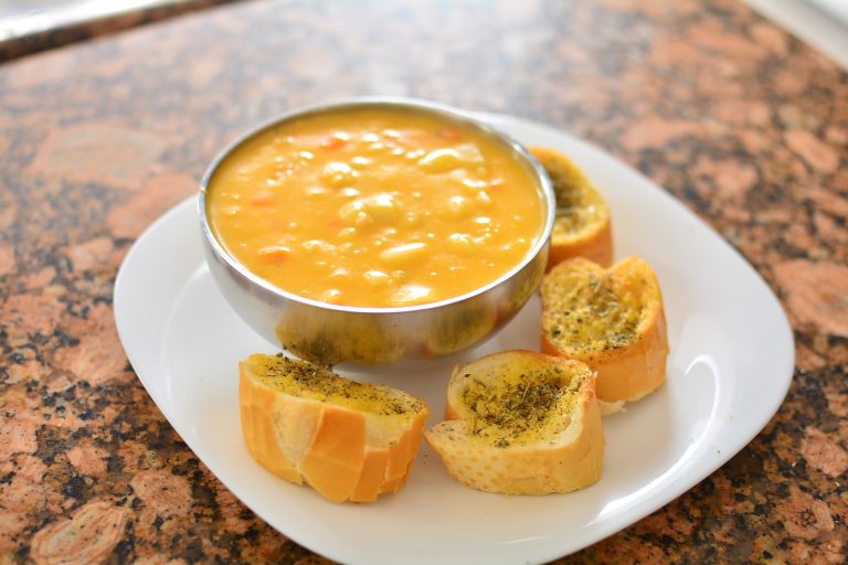 Supă cremoasa de năut. Sursa foto:Pixabay/Tereko