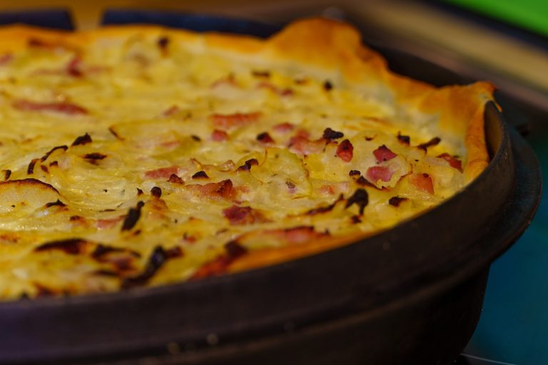 Parmigiana de varză la cuptor. Sursă foto:pixabay/mhollaen