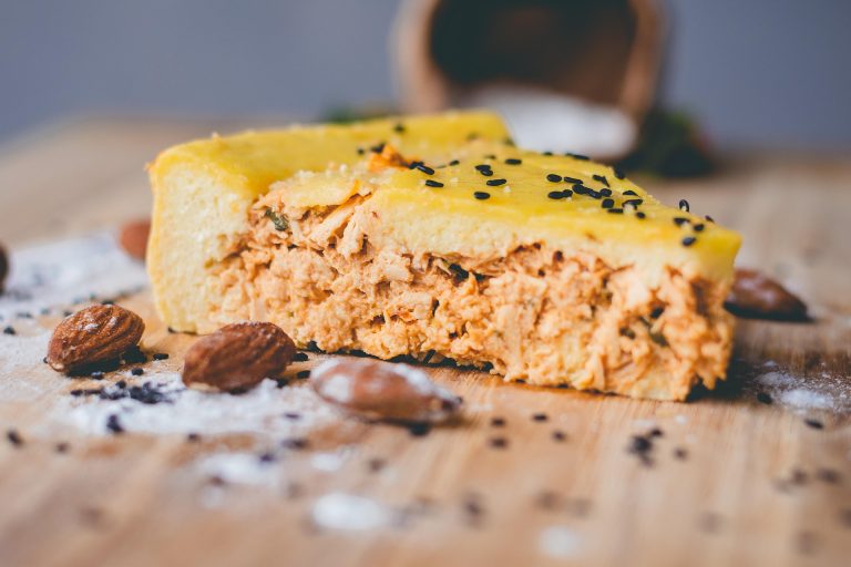 Plăcintă cu pui. Sursa foto : pixabay / Fabiano_Pimente