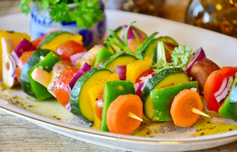 Frigărui de legume. Sursa foto : pixabay / RitaE