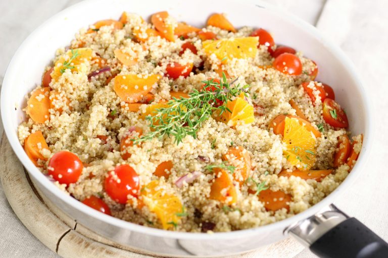 salată de couscous colorată. Sursa foto : pexels/pixabay